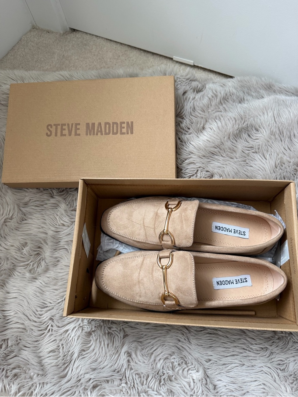 *NWT* Steve Madden Tan Suede Loafers with Gold Hardware